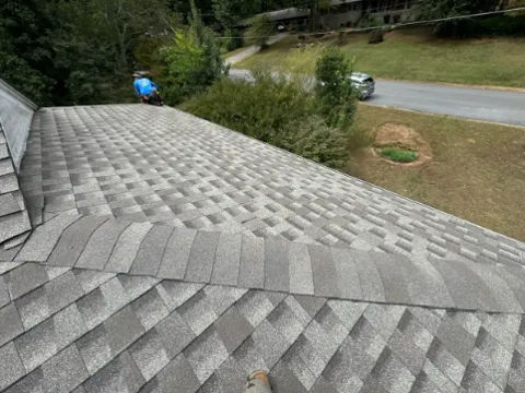 Photo from Tien Nguyen's Google review: New roof